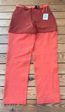 Stoic NWT $89 Women’s Wander zip Off pants size 2 Red M11